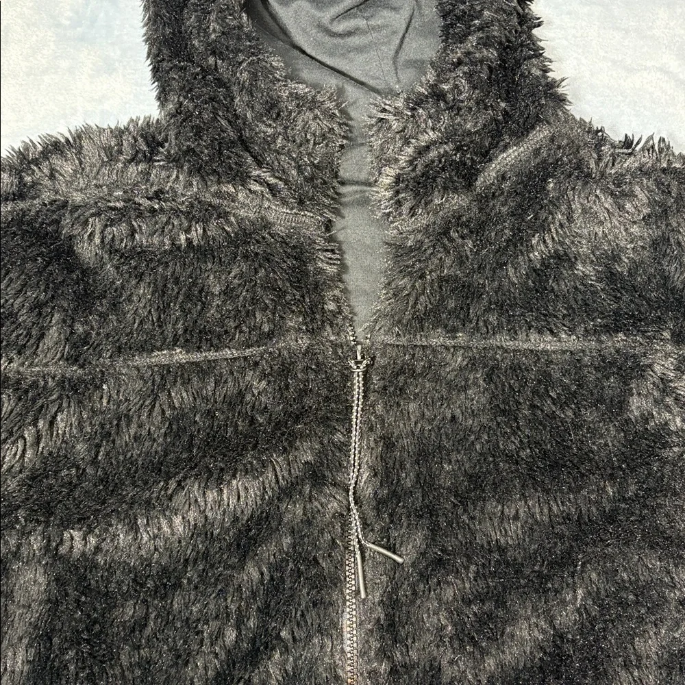 BDG Urban Outfitters Zip-Up Cropped Fuzzy Jacket - Picture 7 of 8